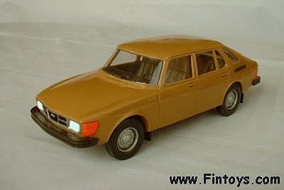 Saab_99_4D_Combi_v2_LightBrown_aN.jpg (19620 bytes)