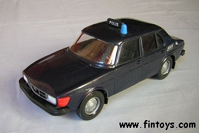 Saab_99_4D_Police_Sweden_v3_aN.jpg (50790 bytes)