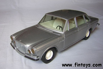 Volvo_164_Silver_v2_aN.jpg (48727 bytes)