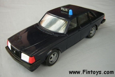 Volvo_240_GLT_Police_Denmark_aN.jpg (57680 bytes)