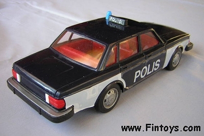 Volvo_244_GL_Police_Sweden_bN.jpg (23531 bytes)