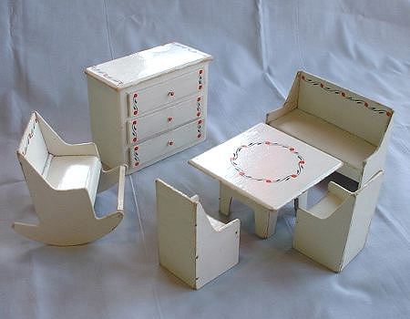 furnitures_w11.jpg (22532 bytes)