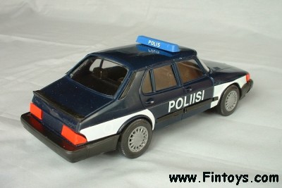 Saab_900_Police_Fin_v5_bN.jpg (25018 bytes)